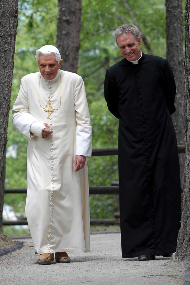 Mons Georg e Benedetto XVI