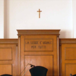 Corte di Cassazione : «In tribunale ammesso solo il crocifisso»