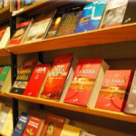 Aumentano i lettori di libri religiosi, anche grazie agli editori laici