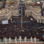 Cresce il numero di cattolici e di sacerdoti nel mondo