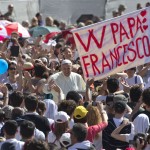 Ecco come Papa Francesco sta risvegliando la fede di molti