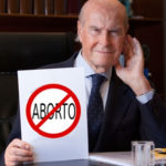 Per Umberto Veronesi «l’aborto è un male», ma l’embrione non era un grumo di cellule?