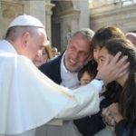 L’Onu blatera, Bergoglio risponde: «Dio dice sì all’unione tra uomo e donna»