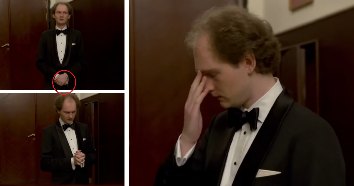 pianist Piotr Pawlak sign of the cross