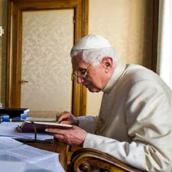 benedetto xvi eucarestia