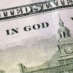 In God We Trust: la risposta americana all'ateismo sovietico in god we trust