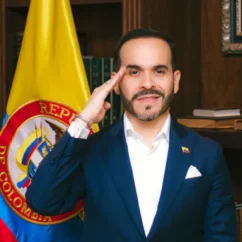 Il presidente si scusa per la preghiera. Ma conclude con: «Viva Cristo Re!» presidente colombia